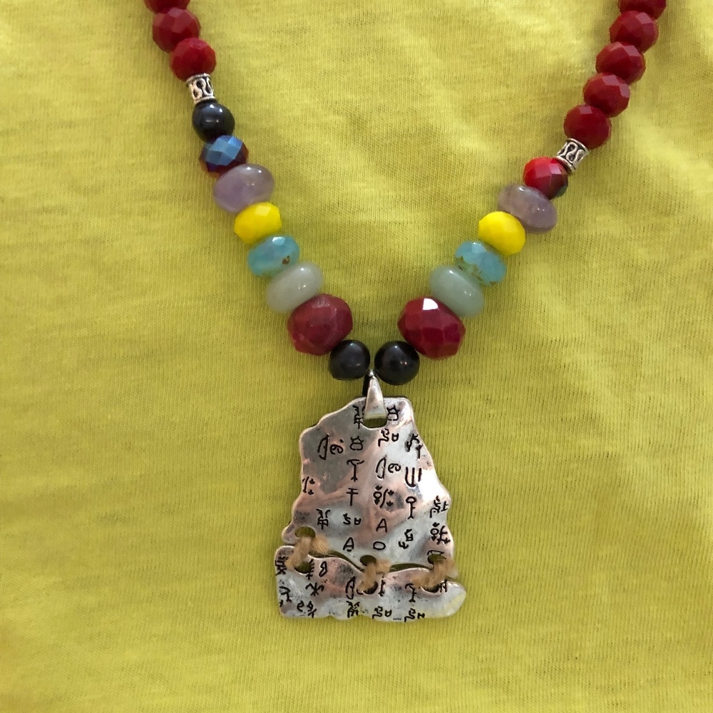 Necklace - Picture 2 of 3